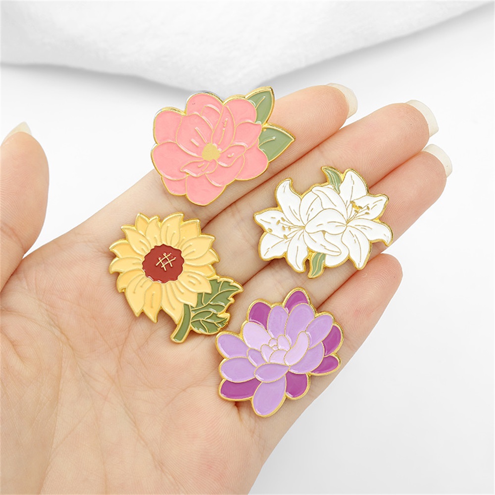 Flower lapel badge